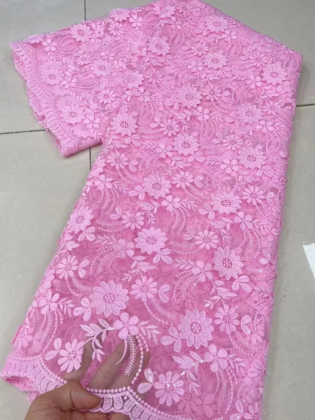 

African Lace Fabric 2024 High Quality Nigerian Heavy Tulle Lace Fabric French Brocade Gild Sequins Embroidery Lace Fabric 5Yards