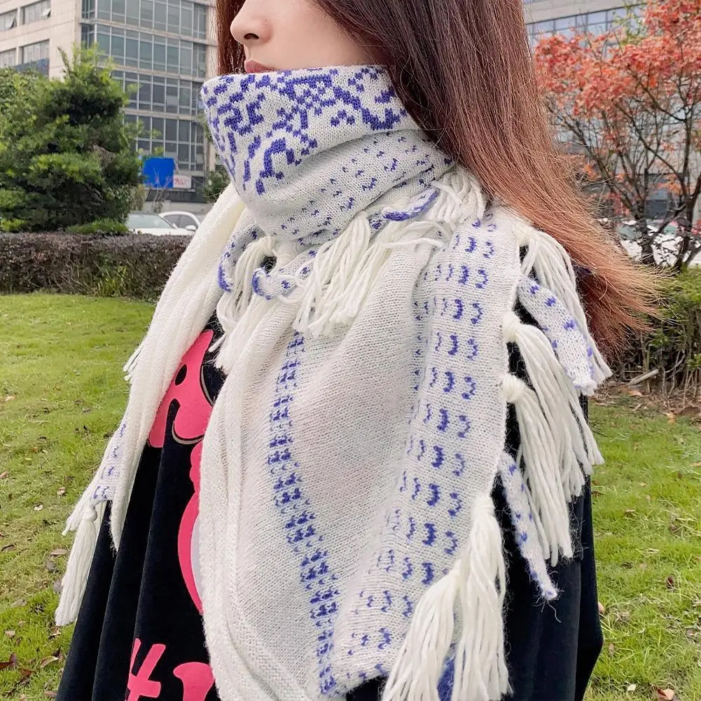 

Retro Owl Scarf With Wide Spread Bird Feather Wings Knit Cashmere Feel Winter Warm Outdoor Travel Scarf For Women Animal Pa O7B9