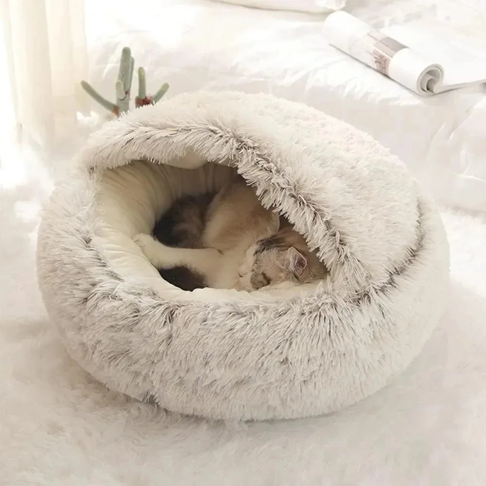 Cama redonda de felpa suave para gatos, cama larga de felpa cálida y cómoda para invierno, nido redondo semicerrado para gatos, saco de dormir para perros pequeños 3
