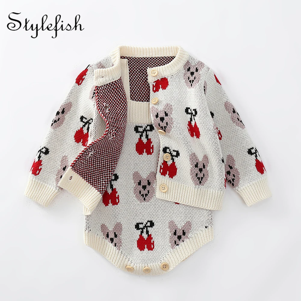 

2022 baby suits clothes sweater bear Cherry cartoon cotton yarn knitted romper + Coat two-piece suit set winter