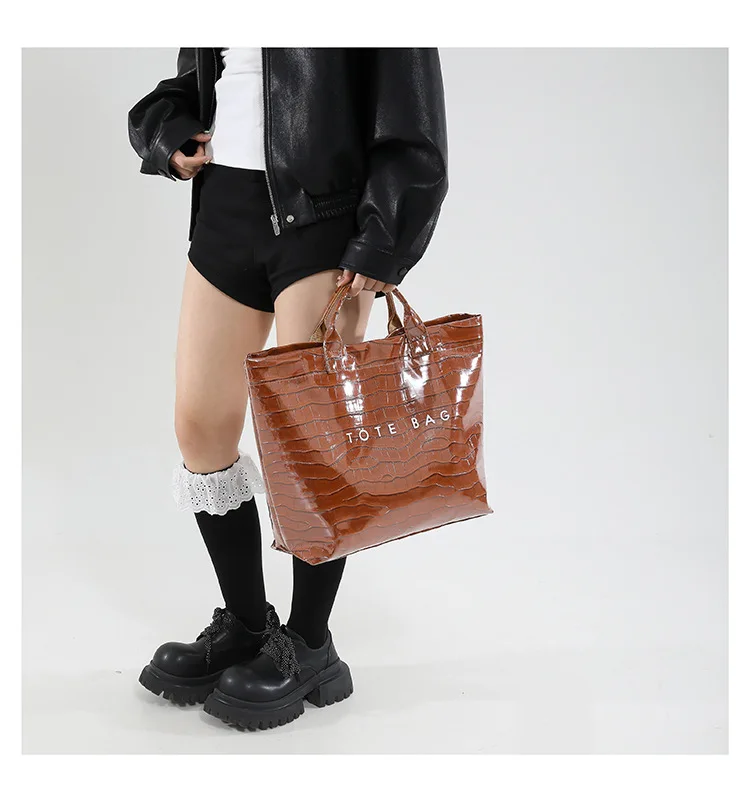 Luxury Crocodile Pattern Women’s Shoulder Tote Bag