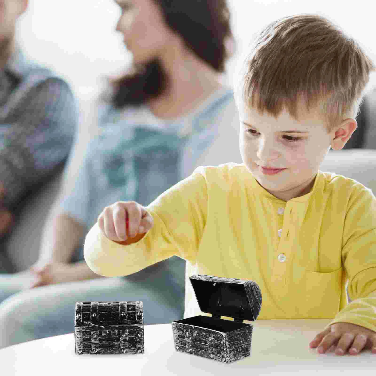 

6pcs Mini Pirate Treasure Plastic Storage Boxes Vintage Small Treasure Box Toys Containers