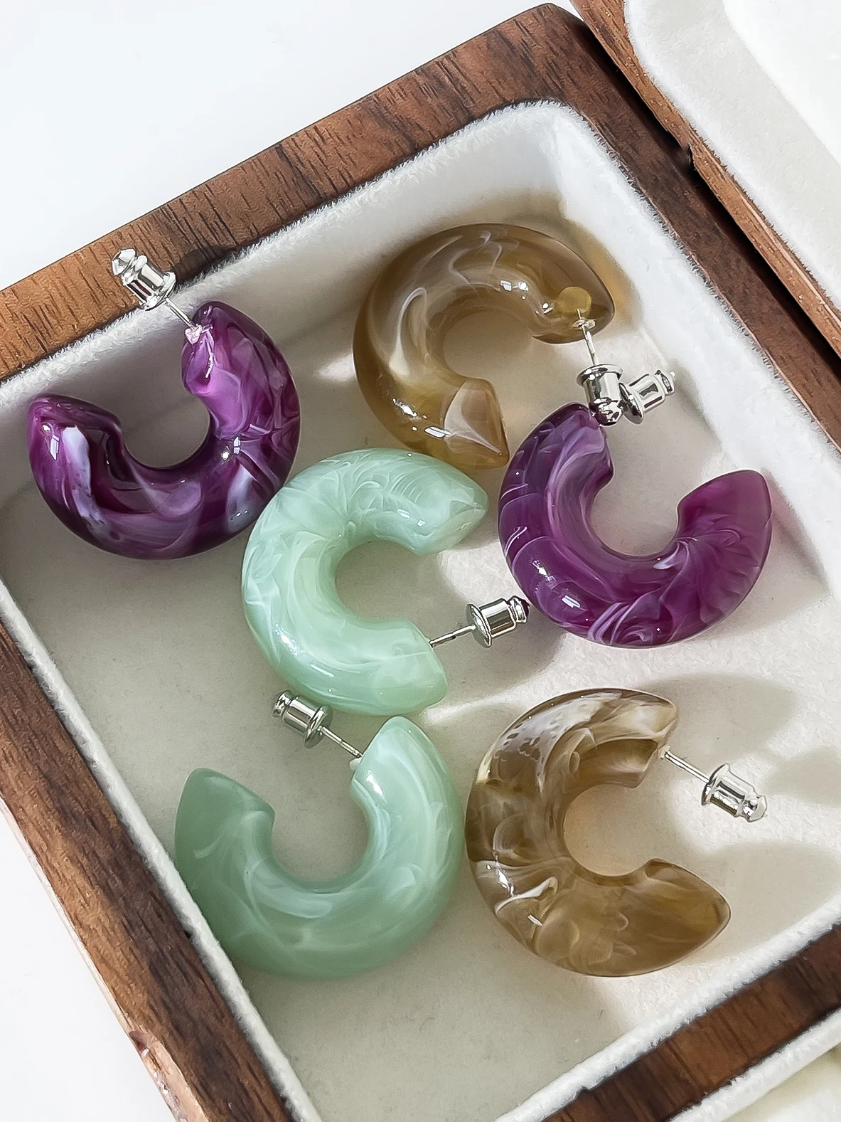 Peri'sbox Light Weight Colorful Acrylic Thick Hoop Earrings