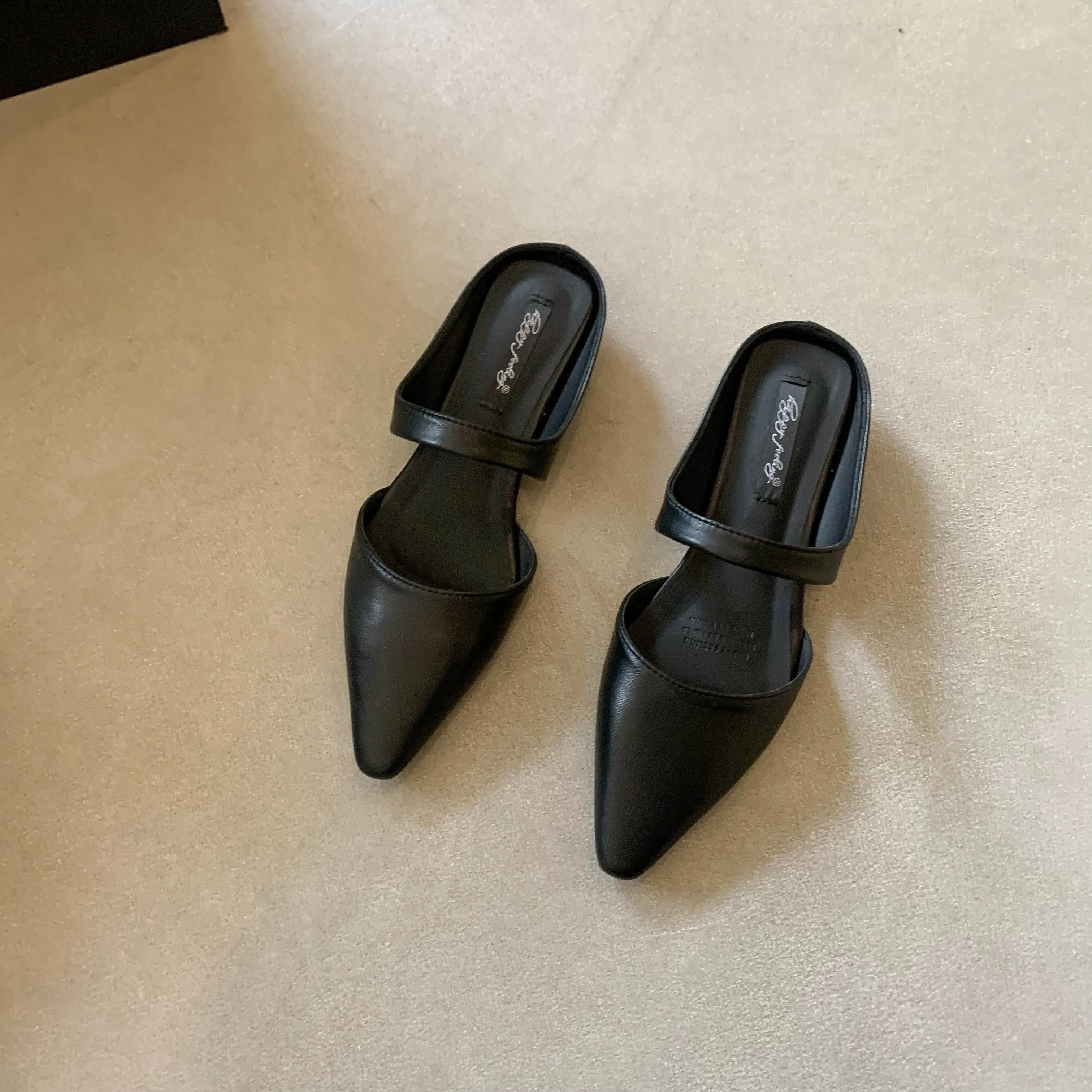 thumbnail image 1 of Bailamos 2023, nuevas zapatillas para mujer, sandalias casuales suaves para mujer, moda, punta puntiaguda, zapatos de mujer sin cordones, 1 of 5