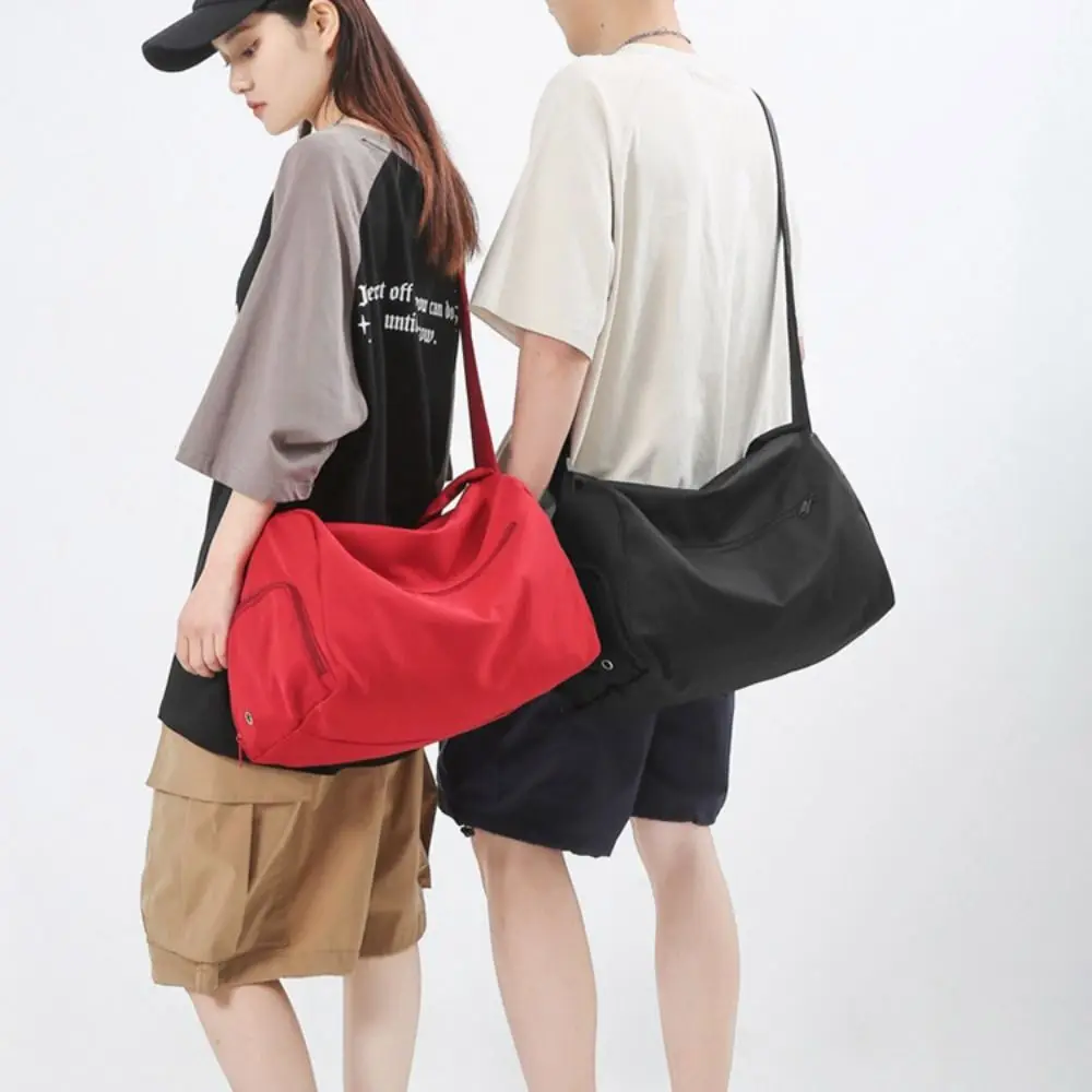 Trendy Large Capacity Travel Duffle Bag Handheld Waterproof Travel Luggage Bag Sports Business Trip Messenger Bag Men