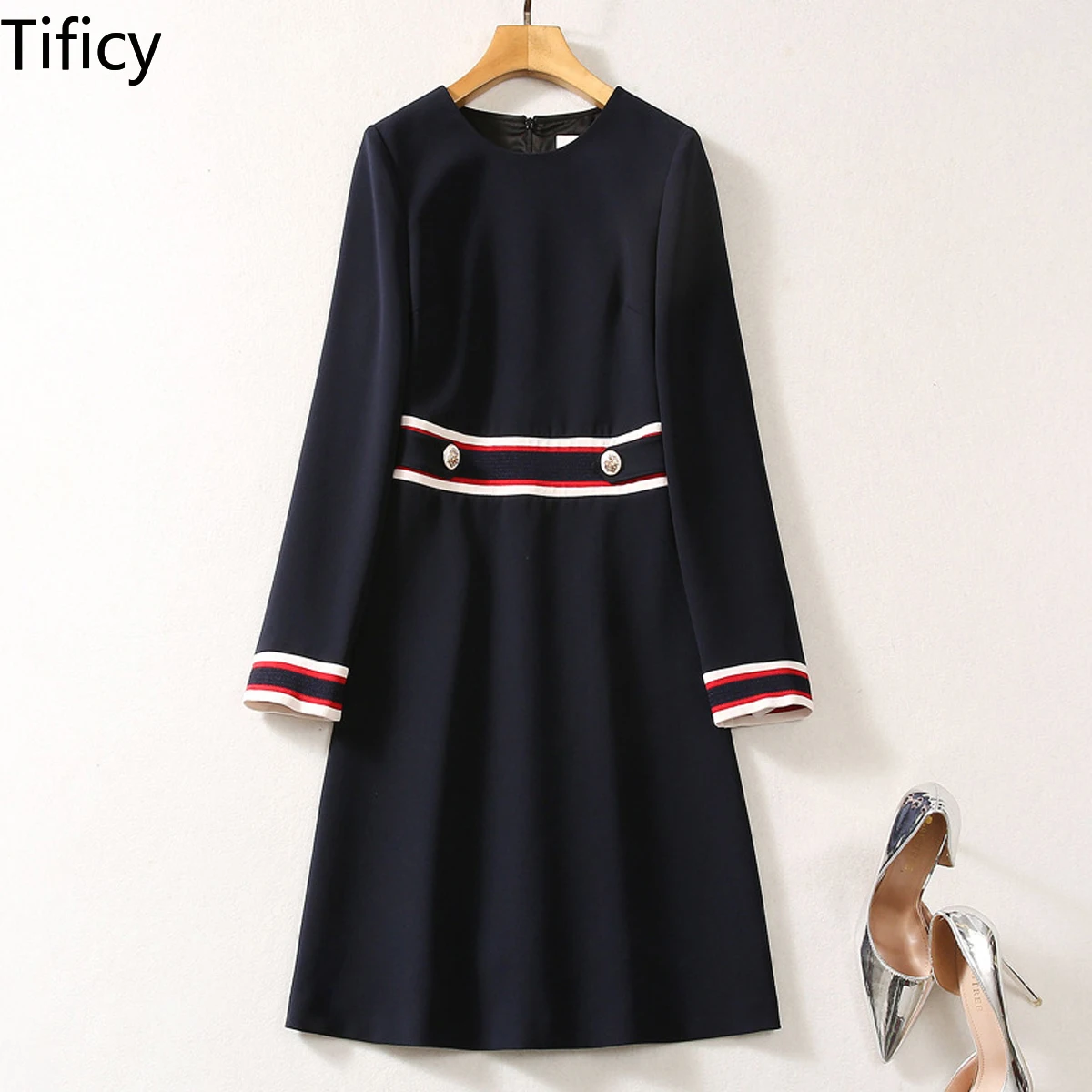 

Kate The Same Style As The 2024 Spring Women's Round Neck Long Sleeved French Waistband Slimming Style Mid Length Dress