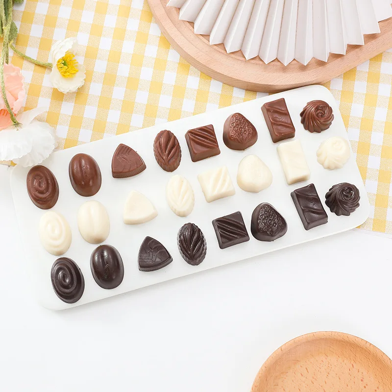 8pc/set Simulated Pure Black Chocolate Hazelnut White Brown Rum Flavor Dessert Shop Bakery Coffee Shop Display Fake Food food model food photography props