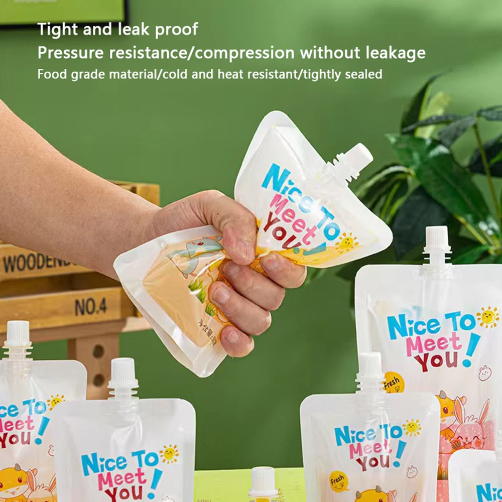 Baby Food Pouches Baby Feeder Fruit Puree Squeeze Station PP Food Dispenser With Preservation Bag Cartoon Random 200ml food pouch fruit food feeder