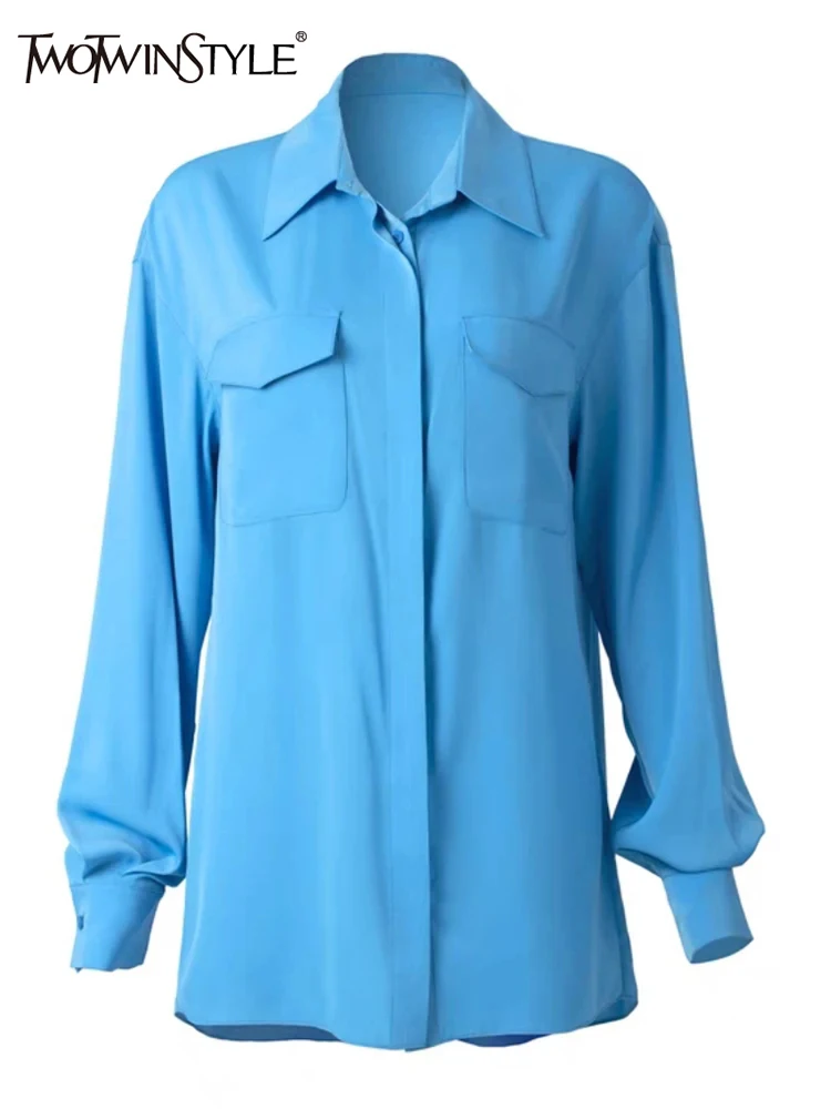 

Женская блузка с отложным воротником TWOTWINSTYLE, однотонная Минималистичная блузка с длинными рукавами, на пуговицах,