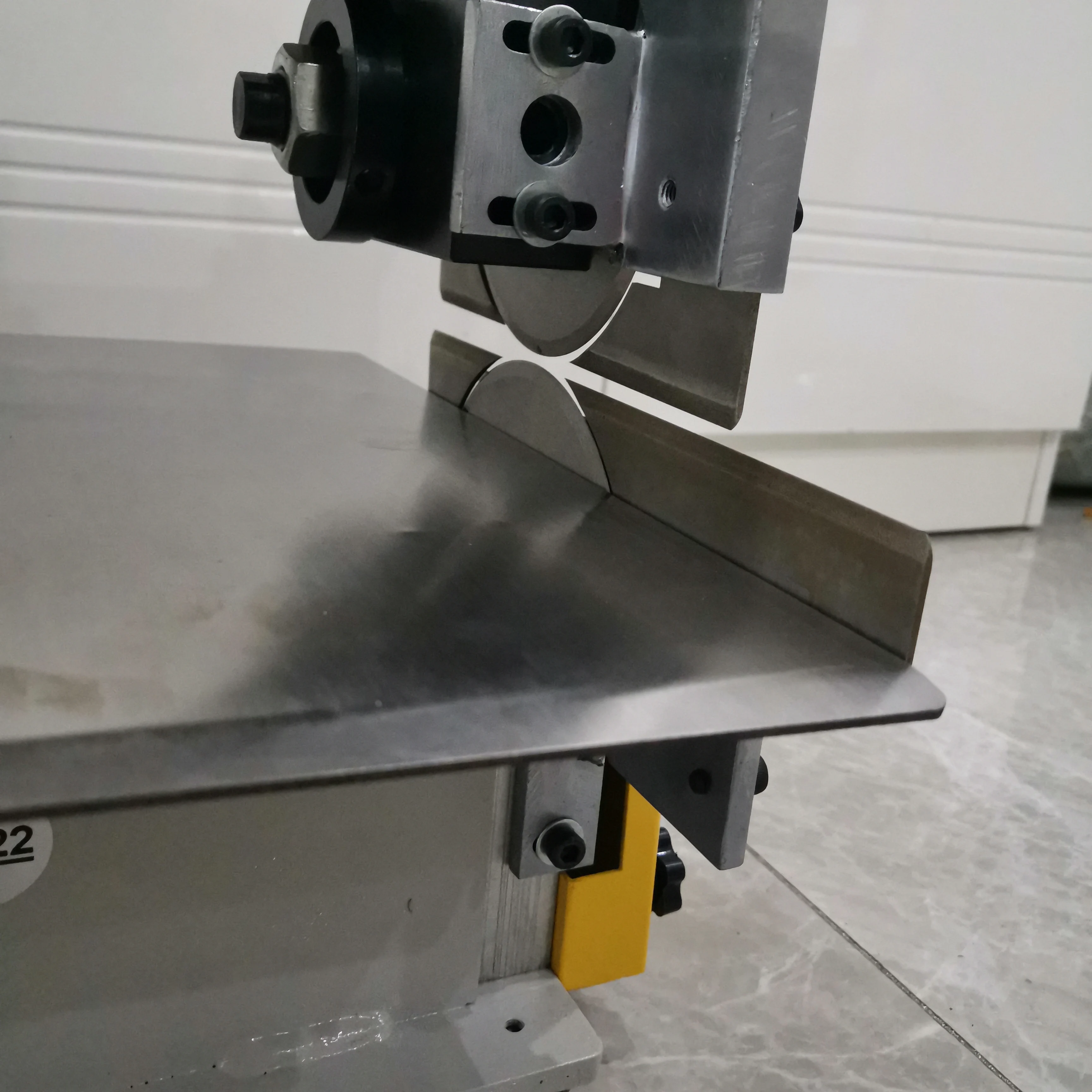 V-cut PCB Cutting Machine Groove Cutter Separator Machine for Pcb Separating 110V/220V detail image 5