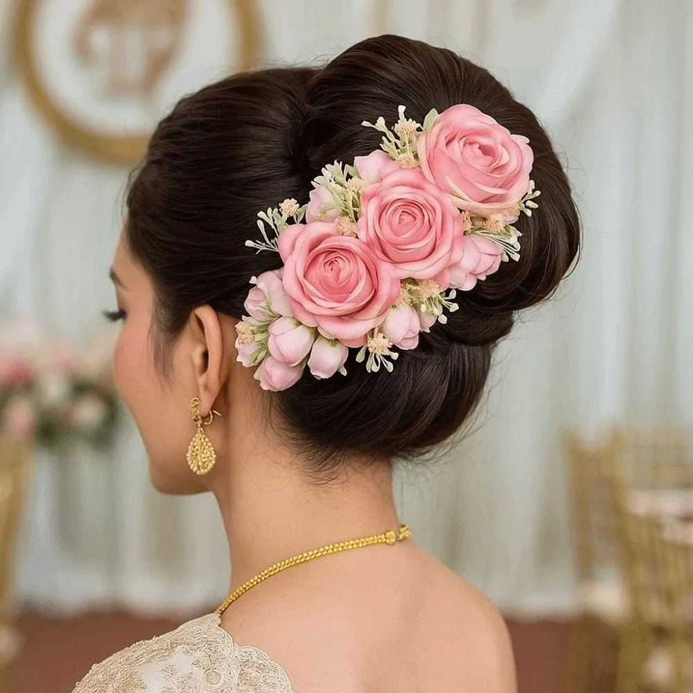 Elegante Fermaglio per Capelli con Fiori Stile Thai, Pettine a Rosa in Plastica e Tessuto, Fermacapelli per Chignon da Festa - immagine 3