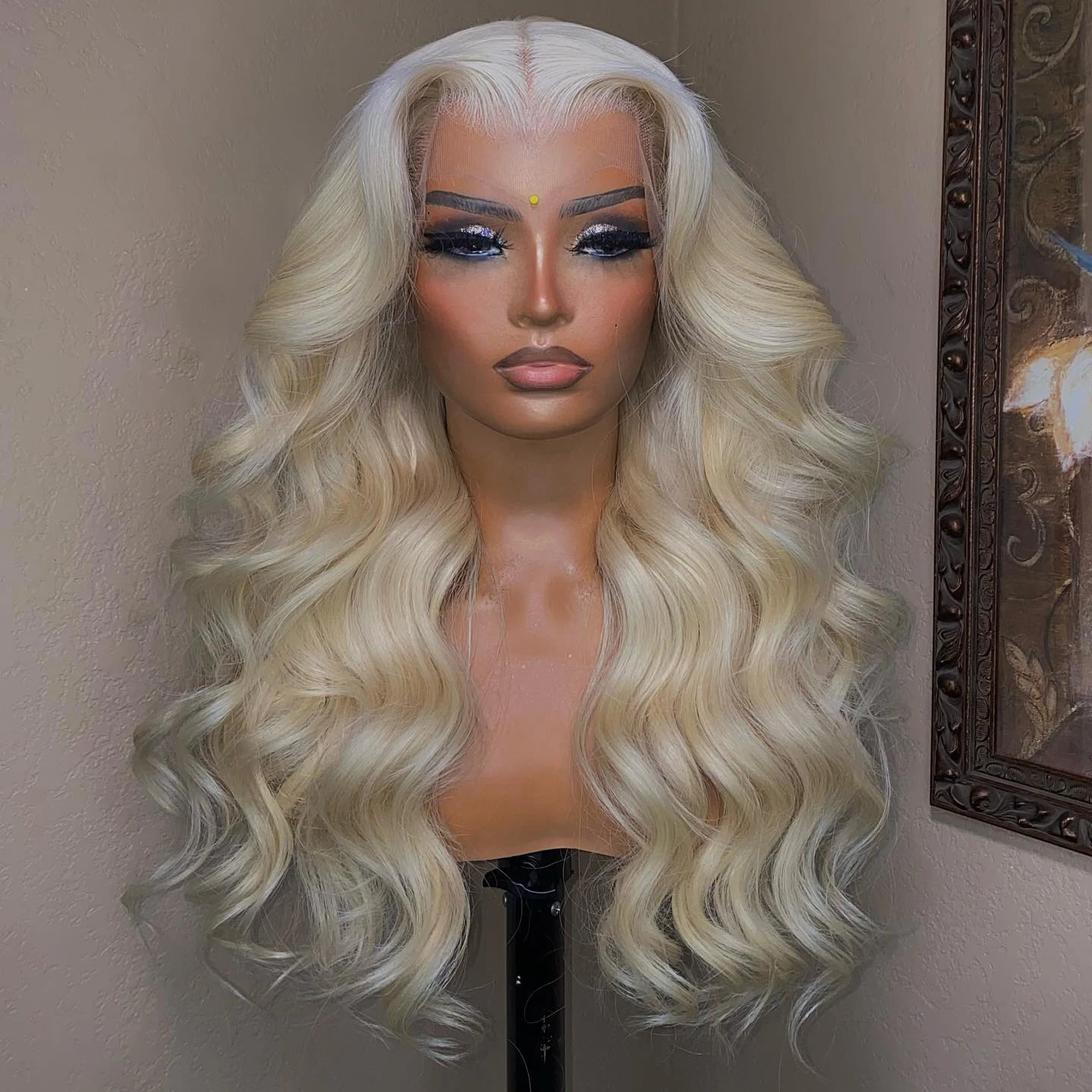 

Long Body Wave Blonde Synthetic Lace Front Wigs 180% Density Glueless 13X4 Lace Frontal Wig Preplucked Hairline