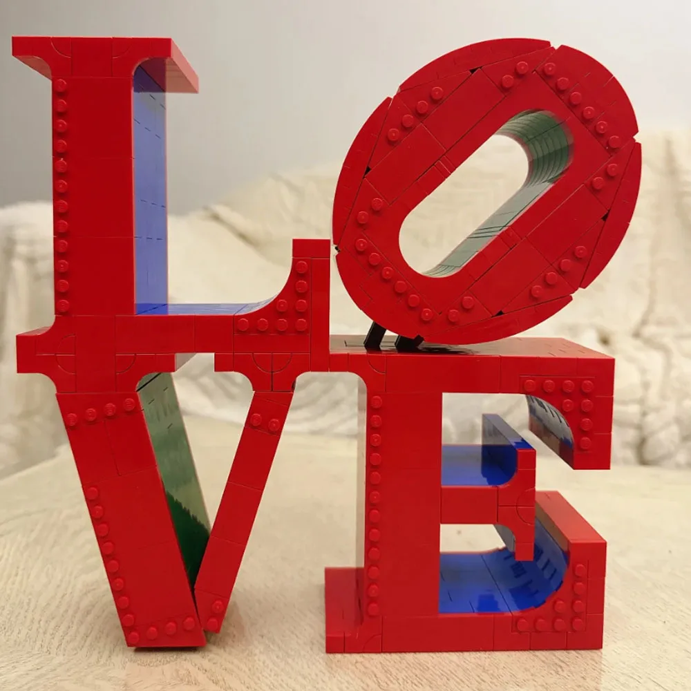 MOC 791pcs Creative Compatible Crafts LOVE Sculpture Art Model Building Blocks