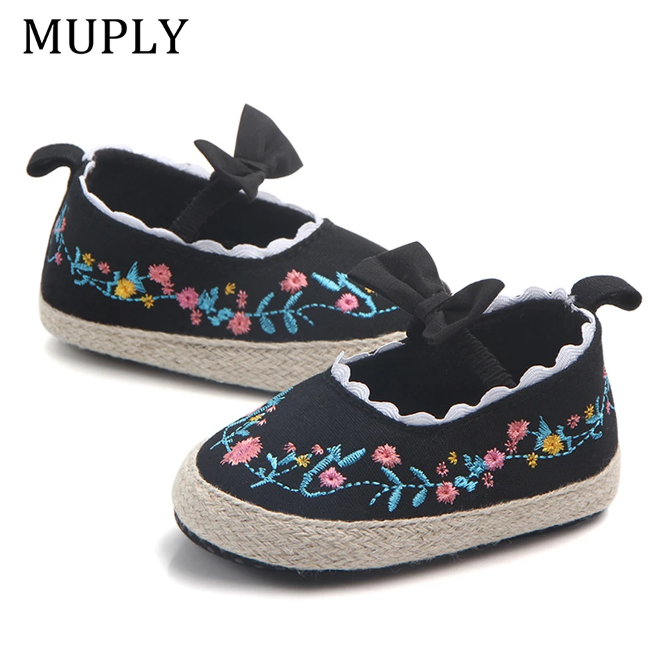 Toddler Shoes Newborn Floral Embroidery Baby Soft Sole Anti-Slip Girls Prewalker baby shoes