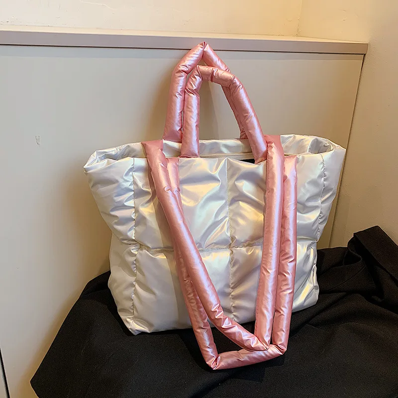 b-white pink