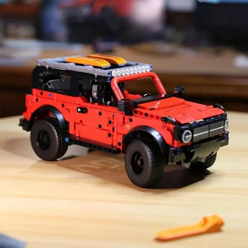 2026년 신제품 MOC 42213 |   943PCS 머스탱 SUV 조립 블록 |   완벽한 어린이 명절 선물 장난감