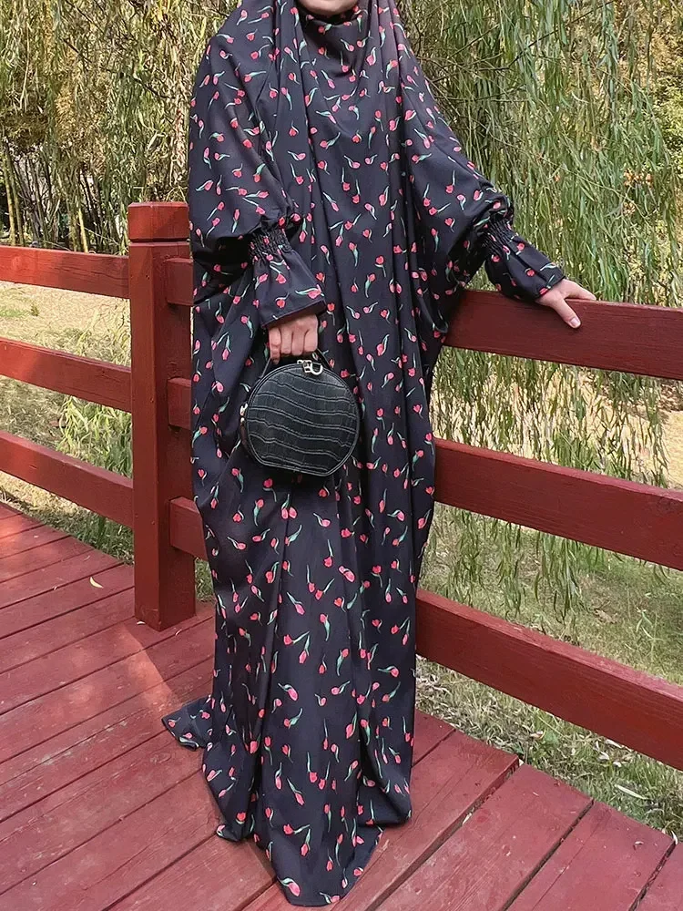 Jilbab One Piece Printed Prayer Dress Muslim Abaya with Integrated Veil Islamic Jilbabs for Women Ramadan Modest Outfit Dubai