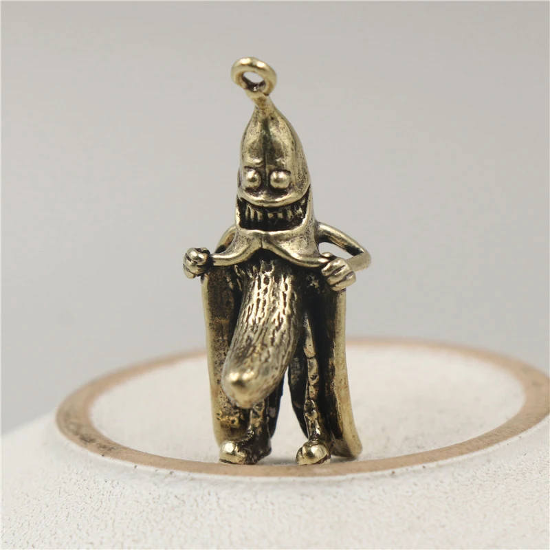 1Pcs Retro Brass Banana Man Creative Keychain Pendant Vintage Copper Desktop Ornaments Handmade Crafts Gifts
