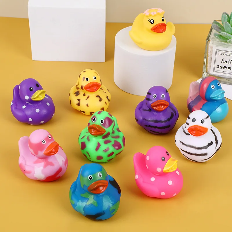 

Glue cute pinching sound bath playing duck toy animal model