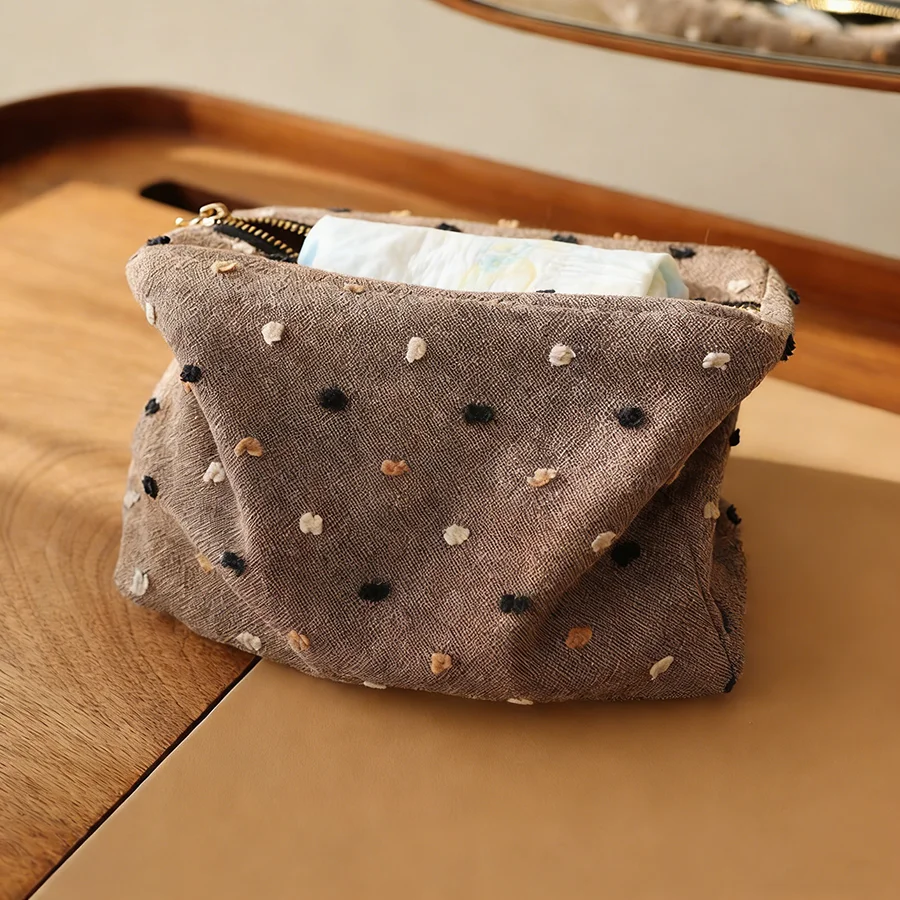 Fashionable portable diaper bag - Compact diaper handbag - Simple design - Suitable for baby products such as diapers and wipes - 5