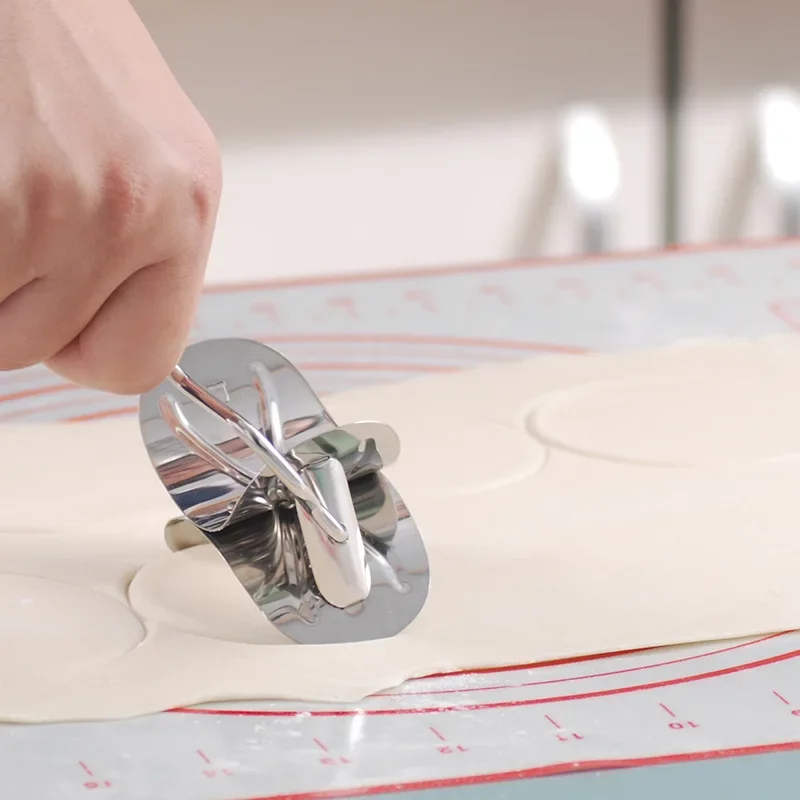 304 stainless steel dumpling machine, dough reunion rolling machine, pastry embossing machine, DIY pie dumpling skin baking tool