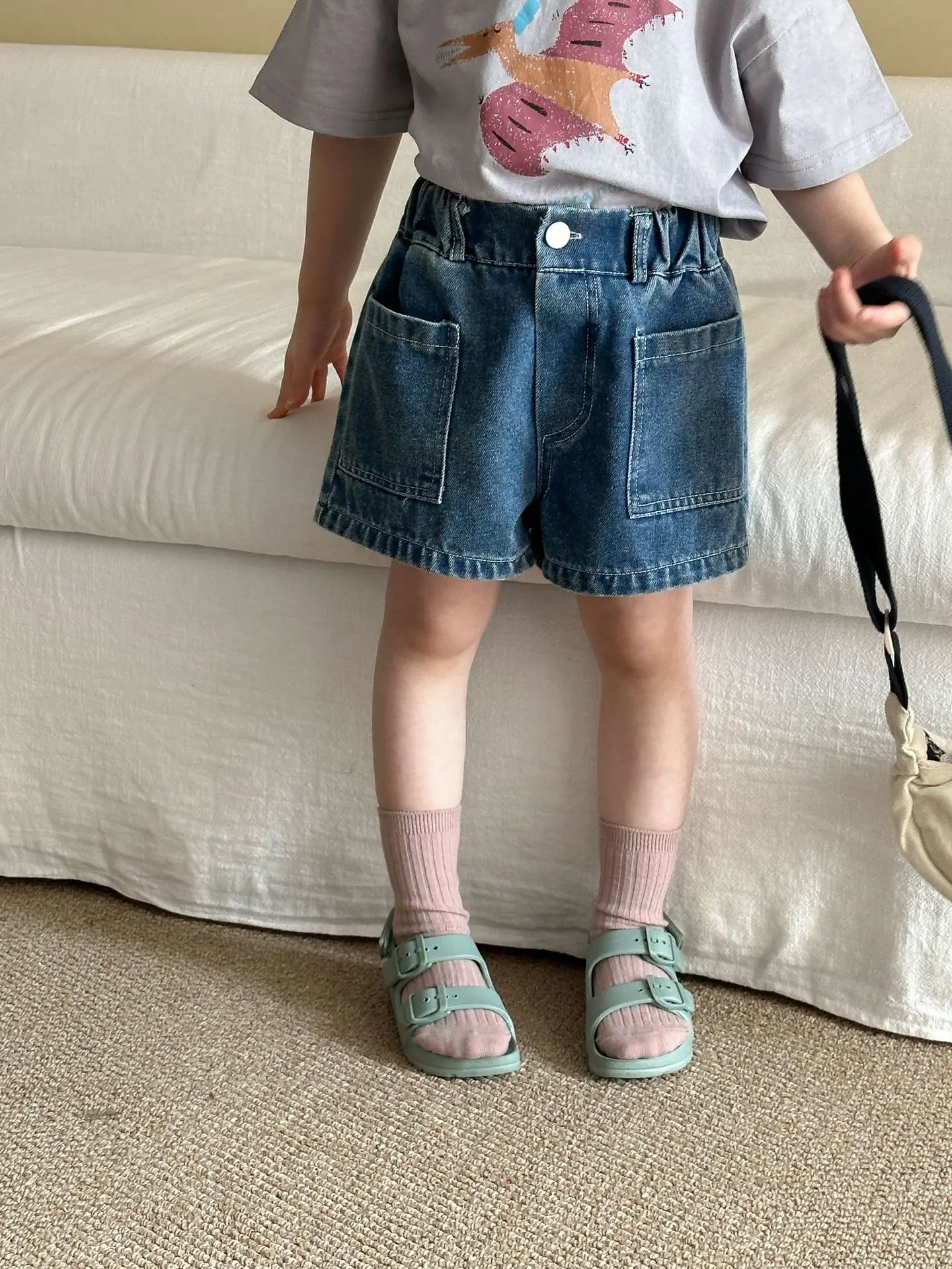 6005 Children's Jeans Short Pants Summer Hot Sale Big Pocket Girls Denim Pants Baby Loose Casual Trousers