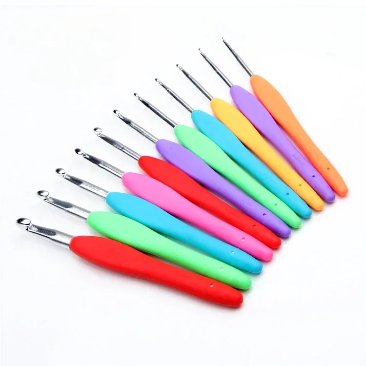 Crochet Hook 2.5-6.0mm Aluminum Crochet Needles With Colorful Soft Rubber Grip Cushioned Handles Knitting Needles 8pcs/set
