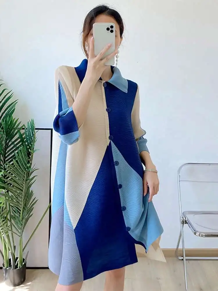 LANMREM Turn Down Color Block Pleated Dress For Women Three Quarter Sleeves Single Breasted Loose Dresses Female Fashion 2R1982 - Image 4