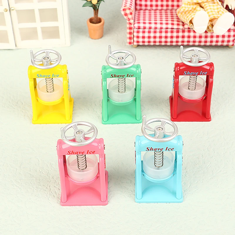 

1/12 Dollhouse Mini Ice Crusher Shave Ice Machine Model Dollhouse Kitchen Decor Dolls House Drink Store Accessories Toys