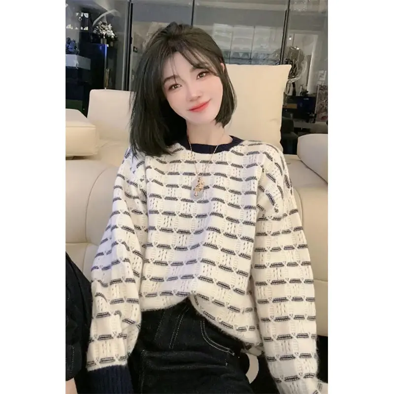 

Korea Sweater Fashion Trend Lazy Round Neck Color Matching Versatile Loose Western Style Slim Women'S Knitted Sweater