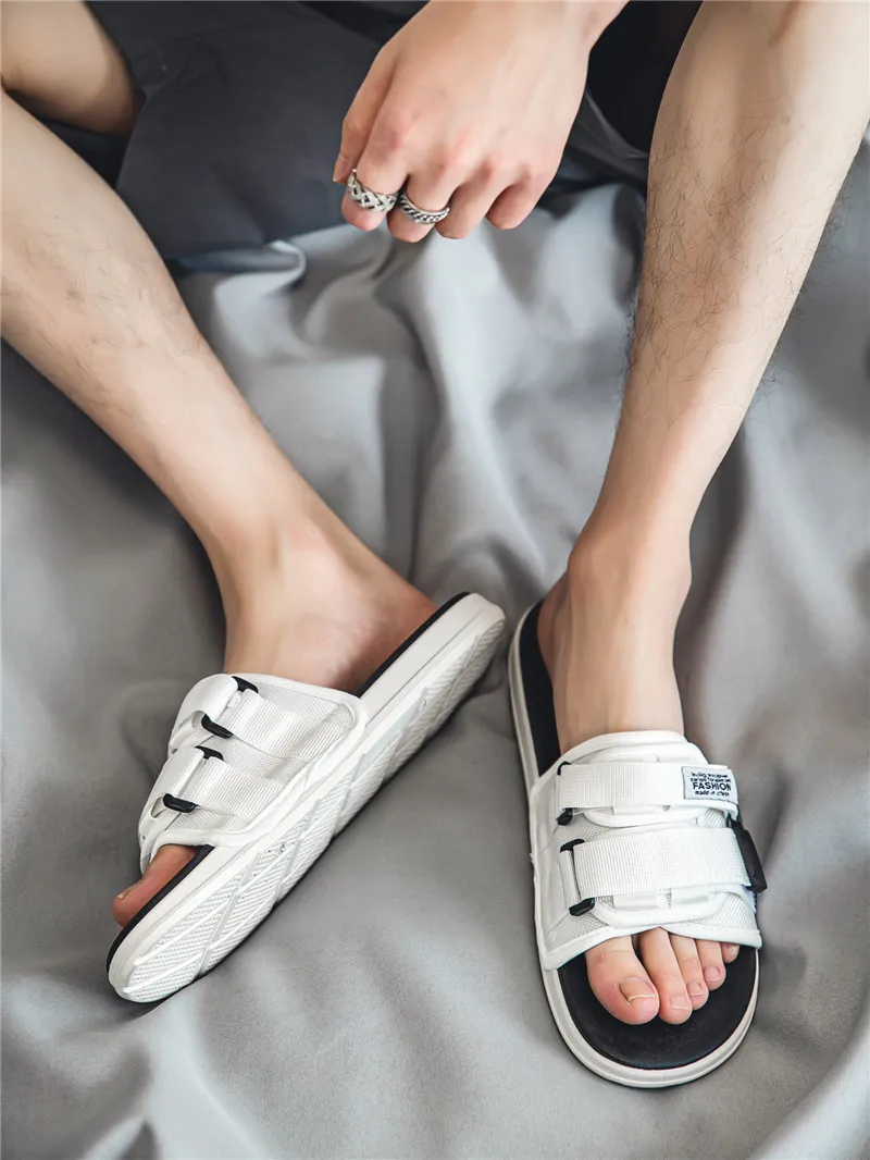 Men's Outdoor Slippers Thick-Soled Non-Slip Soft Bottom Hook Loop Sandals Comfort Summer Beach Flip Flops Home Casual Wear