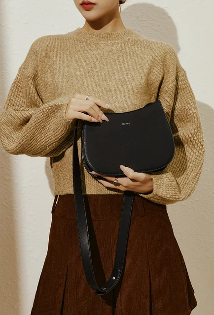Original New Brand Genine Leather Women Messenger Bags Commuter Shoulder Bags Half Circle Purses Fashion