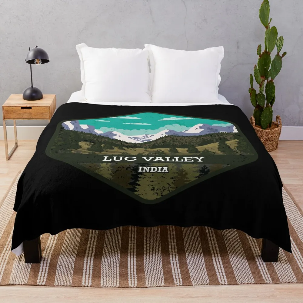 

Lug Valley in India Throw Blanket Bed blanket Dorm Room Essentials