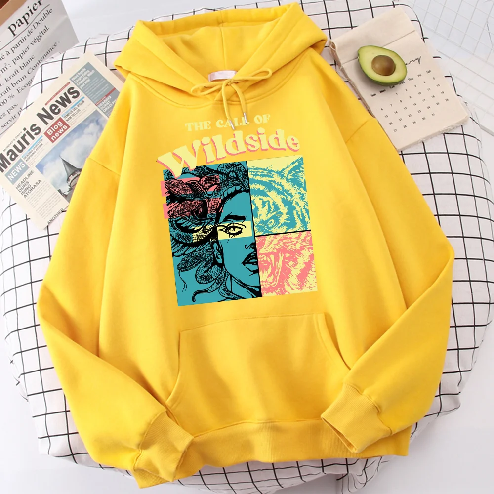 

The Call Of Wildside Medusa And Tiger Creative Puzzle Hand Drawn Hoodies Male Vintage Sweatshirt Pocket Top Hooded Hoodie Men