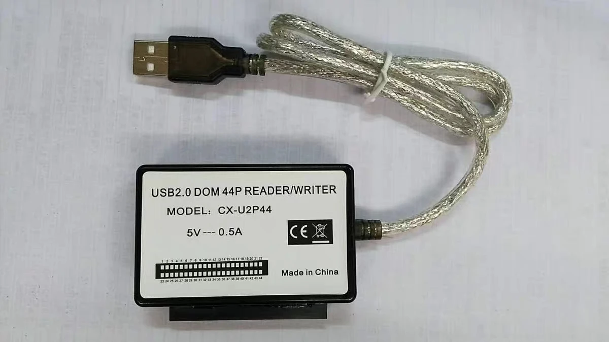 

Устройство для чтения и записи карт памяти USB 2,0 DOM 44P, 5 В, 0,5 А