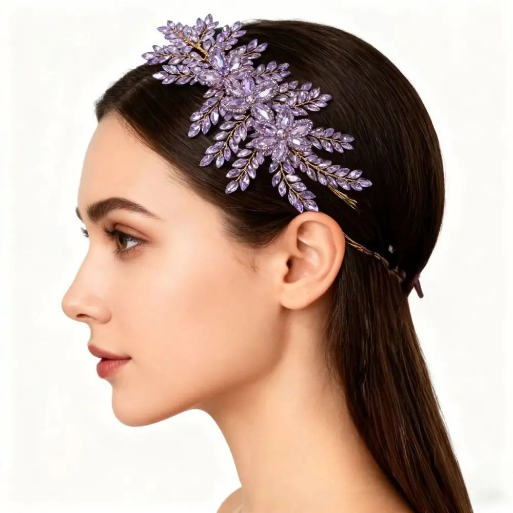 Elegante haarband met bladontwerp voor bruiloft met strasssteentjes_voghion.com