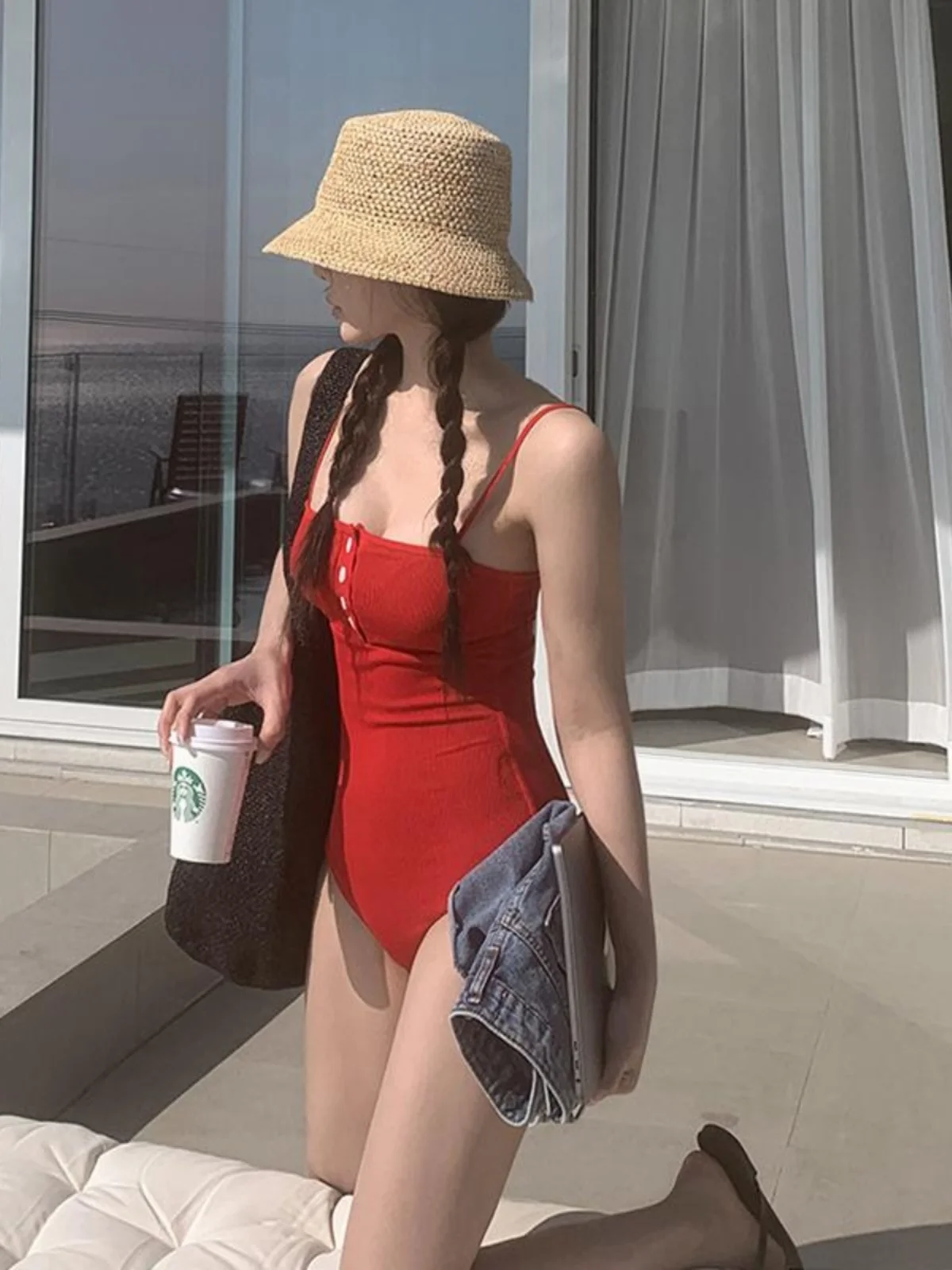 Women's One-Piece Swimsuit 2025 New Sexy Slim e Design Ideal for Beach Vaion And Hot Springs Casual Swimwear