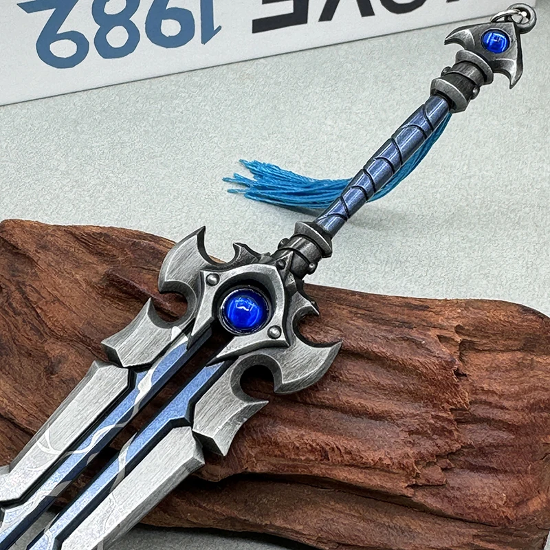Outlaw Rogue The Dreadblades Thunderfury Blue 20cm Collectible Sword Gift