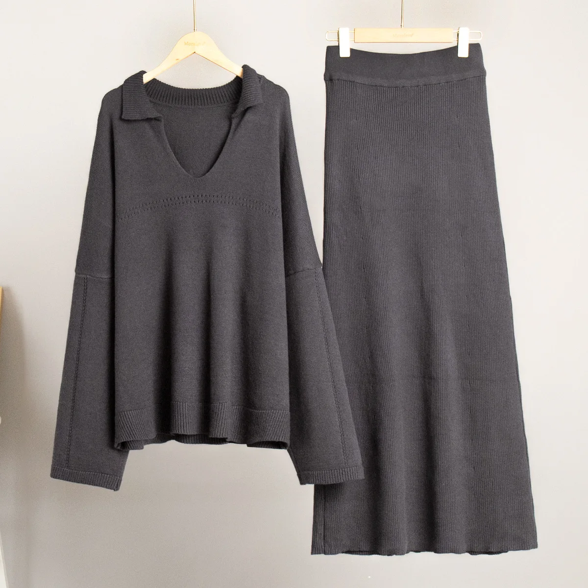 Autumn 2 Piece-Set Maxi Skirt Female V-Neck Loose Patchwork Fashion Pullover And Long Skirt Sets Elegant Ladies Outfits