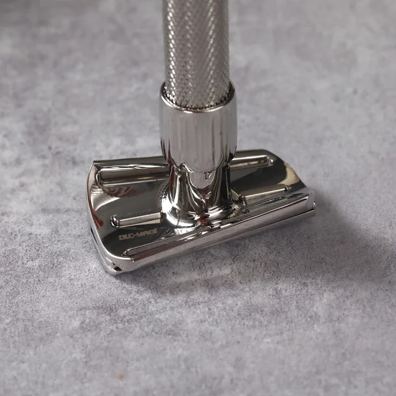 야치 토르크스 스테인리스 스틸 경사 조절 7중날 간격(0.6mm1.8mm) 남성용 안전 면도기 90mm 손잡이 길이 및 12mm 직경