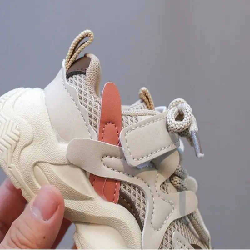 Slide image 20fac2bbbf9b4e189e73fb7bf9770594