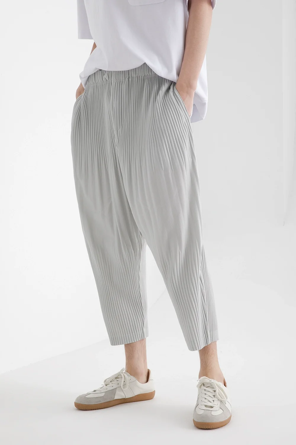 Miyake Pleated Japanese Harem Pants Men Loose Pants Breathable Low-crotch Vintage Clothing men harem pants