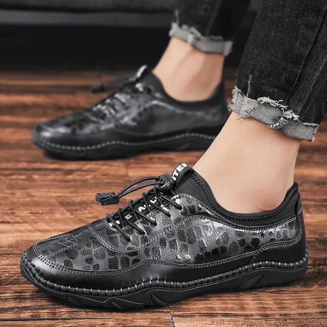 Men's Leather Casual Shoes Fashion Crocodile Leather Waterproof Sneakers  Men Shoes Winter Plush Warm Walking Shoe Male Sneaker