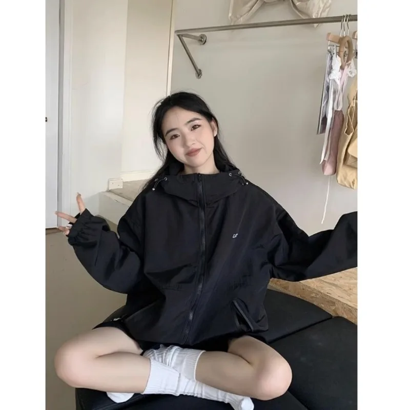 Y2K Casual Sports Coat Windbreaker Women Hip-hop Trend Harajuku Korean Outdoor Punching Jacket Spring and Fall New Womens Tops