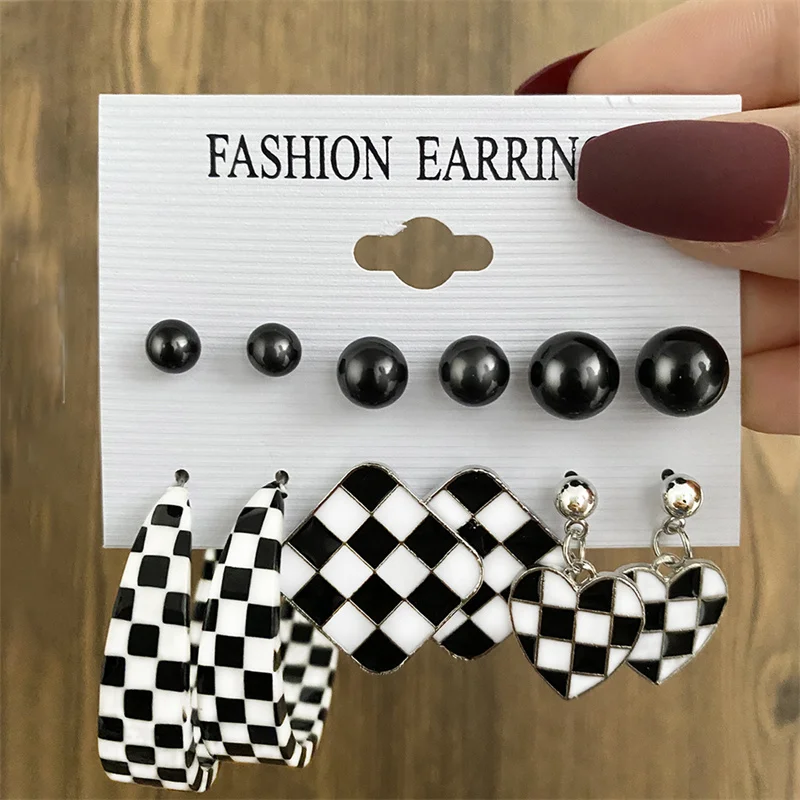 Fashion Black Heart Butterfly Earring Set For Women Y2K Checkerboard Resin Multi-layered Yinyang Heart Dangle Metal Jewelry