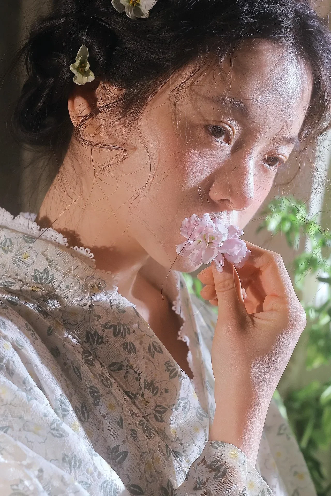 Women's Wild Rose Lace Yukata