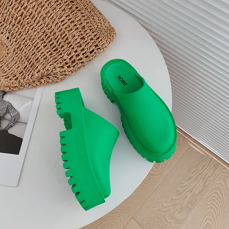 2023 Fashion Summer Women Clogs Big Size 42 Breathable Platform Slippers Women Casual Non-slip Garden Sandals Women zuecos mujer