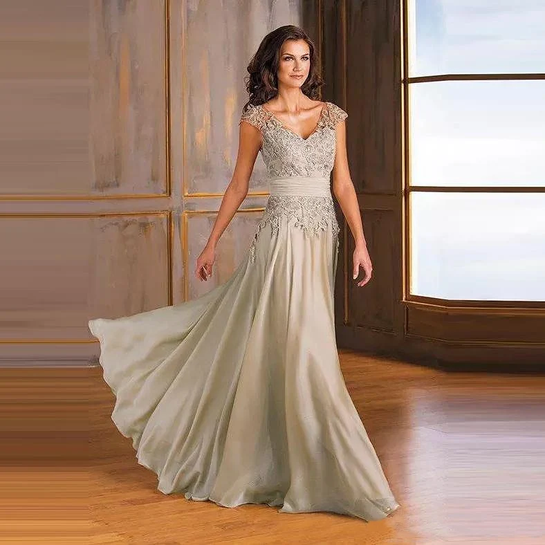 Champagne Chiffon Silk Mother of the Bride Dresses Plus Size Cap Sleeves Formal Wedding Guest Celebrity Evening Dresses