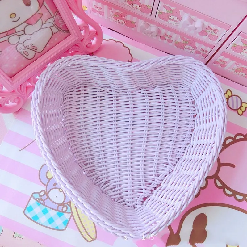 1 Pcs Love Heart Shape Basket Desktop Sweet Color Basket Photo Props For Home Storage Decoration Basket Storage Fruit Basket