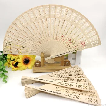 20/40/50 pieces of personalized wooden wedding gifts and gifts for guests Sandalwood fan folding party decoration 1